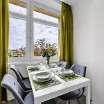 Downtown - Location, Metro Nearby - By Rentujemy * Warszawa