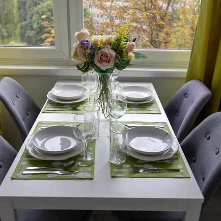 Downtown - Location, Metro Nearby - By Rentujemy *