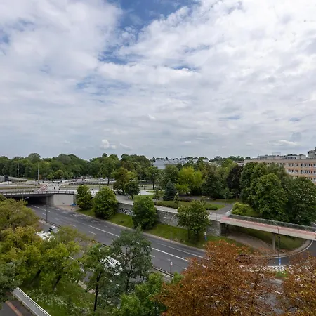 Downtown - Location, Metro Nearby - By Rentujemy Apartamento *