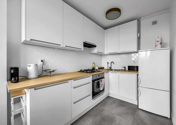 Apartament Downtown - Location, Metro Nearby - By Rentujemy *