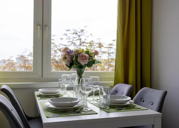 Apartament Downtown - Location, Metro Nearby - By Rentujemy