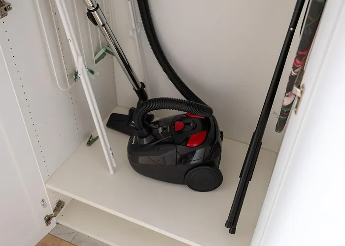 Apartament Downtown - Location, Metro Nearby - By Rentujemy